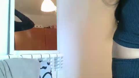 emmie online show from January 15, 9:02 am