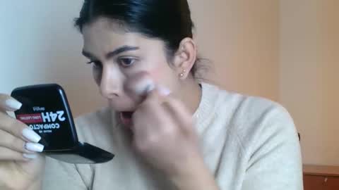 emmie online show from November 26, 9:10 am