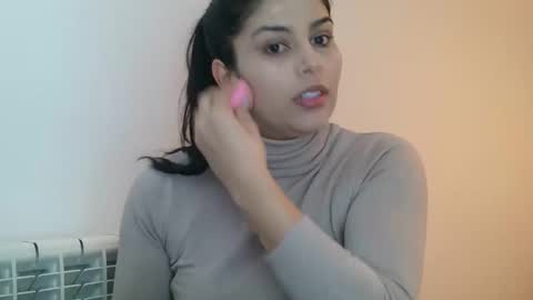 emmie online show from January 13, 8:08 am