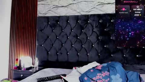 Snapshot of emmiily chatting on December 11, 11:08 am Emely online show from December 11, 11:08 am