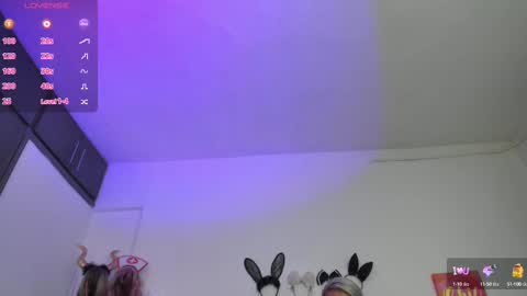          online show from March 11, 3:12 pm