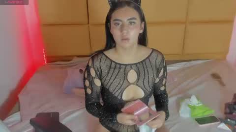 emmily_jade_ online show from June 16, 1:03 pm