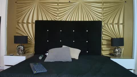 Emmily keller online show from March 28, 1:33 pm