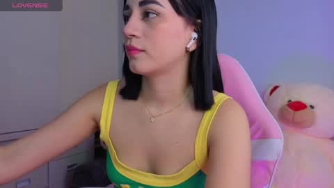 emmitaclars online show from June 5, 7:14 am