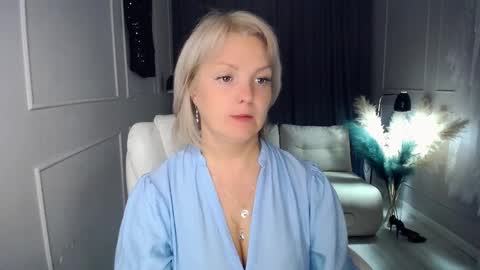 emmmam online show from September 13, 9:14 pm