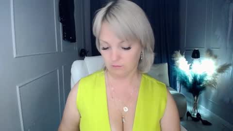 emmmam online show from October 19, 1:28 am