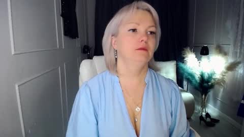 emmmam online show from November 9, 3:05 am