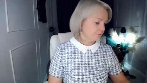 emmmam online show from December 14, 10:09 am