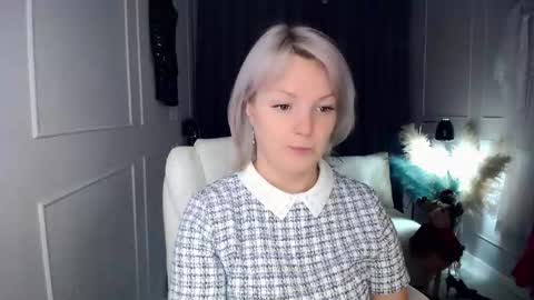 emmmam online show from January 7, 1:02 pm