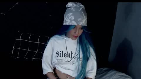 emmy__smith online show from January 8, 9:55 am