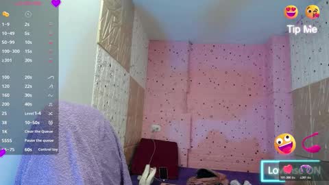 emmy_durant online show from October 27, 8:57 pm