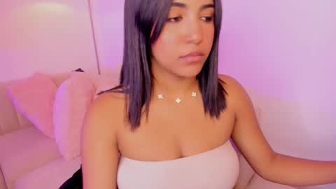 Snapshot of emmy_heart7 chatting on February 8, 3:32 am Emmy Heart online show from February 8, 3:32 am