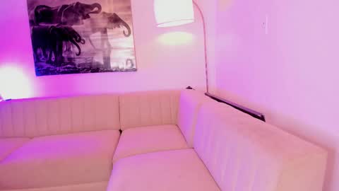 Snapshot of emmy_heart7 chatting on February 23, 3:48 am Emmy Heart online show from February 23, 3:48 am