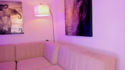 Snapshot of emmy_heart7 chatting on March 5, 4:08 am Emmy Heart online show from March 5, 4:08 am