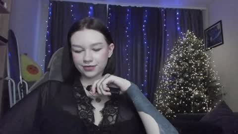 Snapshot of emmy_m00n chatting on December 20, 3:58 am Emily Johny online show from December 20, 3:58 am