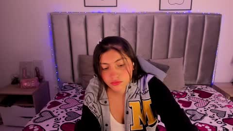 Snapshot of emmy_turnner chatting on February 3, 12:03 pm Emily Laila online show from February 3, 12:03 pm