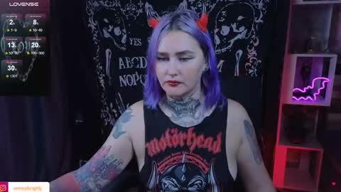 Emmy Bright     50  online show from September 10, 4:07 pm