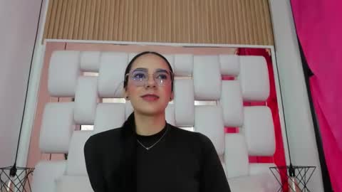 emmy online show from October 4, 7:12 pm