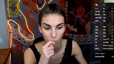 Emmy online show from November 3, 12:39 pm