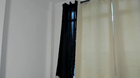 Snapshot of emperatriiiz chatting on April 21, 2:34 pm Emperatriz online show from April 21, 2:34 pm