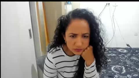 emperatriztapia online show from October 23, 11:35 pm