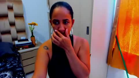 emperatriztapia online show from July 16, 6:03 pm