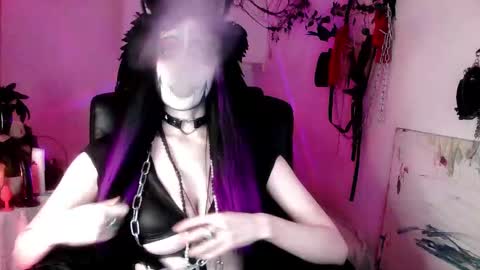 Morrigan online show from February 12, 2:34 pm