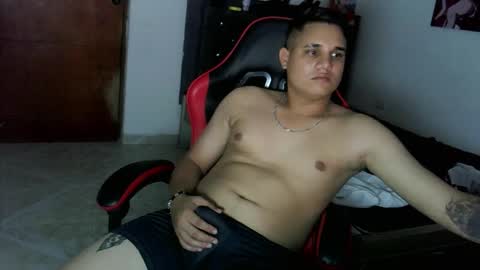 Snapshot of emr_master chatting on September 23, 4:04 am Emr online show from September 23, 4:04 am