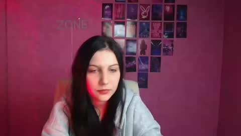 Snapshot of emxma chatting on November 14, 6:28 pm Emma online show from November 14, 6:28 pm