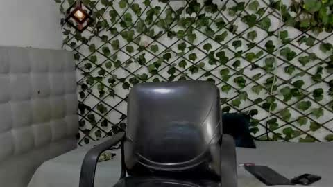 Emy online show from January 8, 8:11 pm