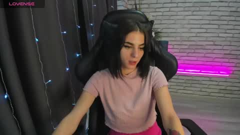 emy__angel online show from December 19, 10:45 am