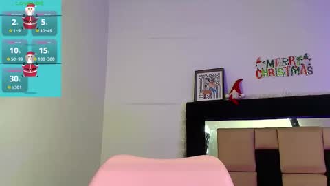 emycarver09 online show from January 12, 11:15 am