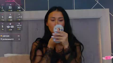  Emy  online show from January 9, 9:59 am