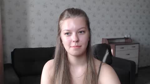 Snapshot of emysway chatting on September 27, 3:00 am EmySway online show from September 27, 3:00 am