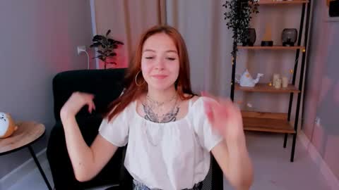 enchanted_bella online show from October 16, 1:56 pm