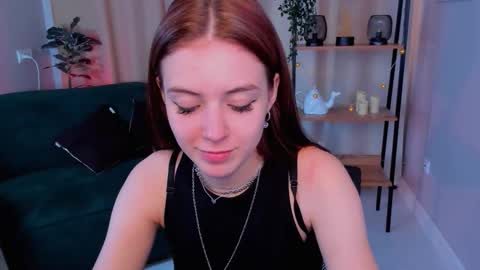 enchanted_bella online show from October 17, 1:35 pm