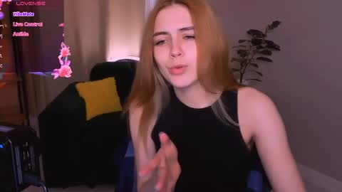 enchanted_bella online show from April 17, 11:13 am