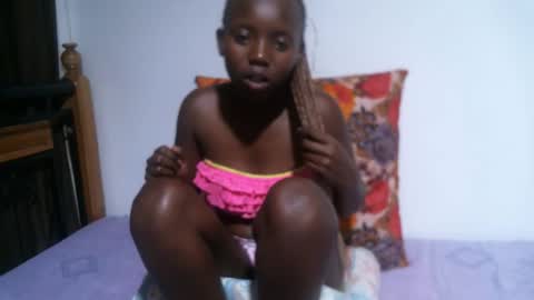 Vee online show from November 9, 3:54 pm