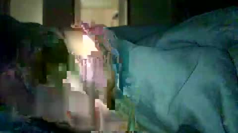 encormoi online show from January 7, 8:06 am