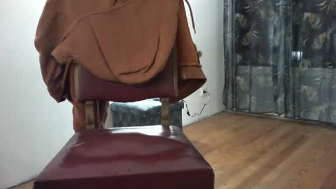 Snapshot of endearment115 chatting on October 30, 2:07 pm endearment115 online show from October 30, 2:07 pm