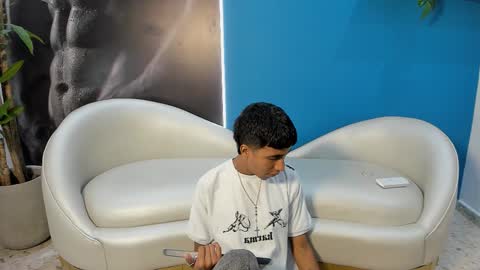 Ender online show from February 14, 2:03 pm