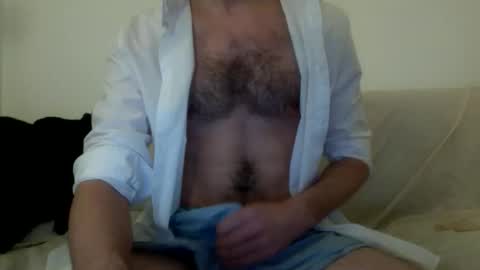 Snapshot of endymioon chatting on March 31, 7:47 pm endymioon online show from March 31, 7:47 pm