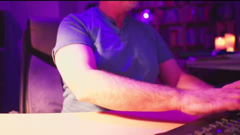 uk online show from January 1, 1:26 am