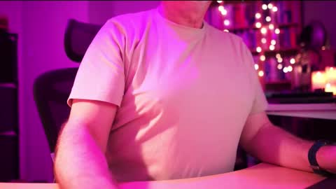 uk online show from December 4, 12:20 am