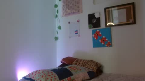 engel20042001 online show from October 10, 2:27 pm