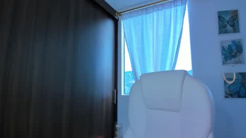 Snapshot of engel_brunet chatting on September 23, 8:45 pm juliana online show from September 23, 8:45 pm