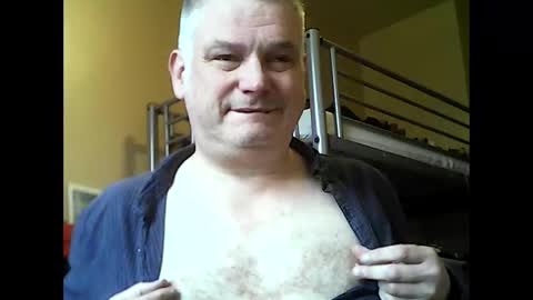 englishguysurrey online show from November 7, 10:26 am