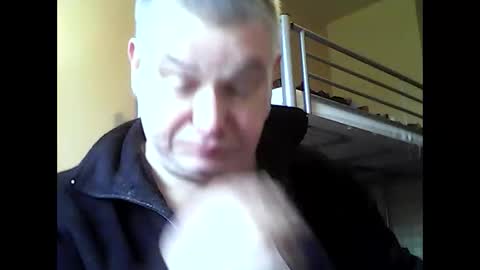 englishguysurrey online show from November 19, 8:47 am