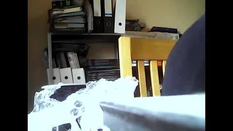 Snapshot of englishguysurrey chatting on March 9, 10:52 am englishguysurrey online show from March 9, 10:52 am