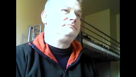 Snapshot of englishguysurrey chatting on March 11, 7:36 am englishguysurrey online show from March 11, 7:36 am